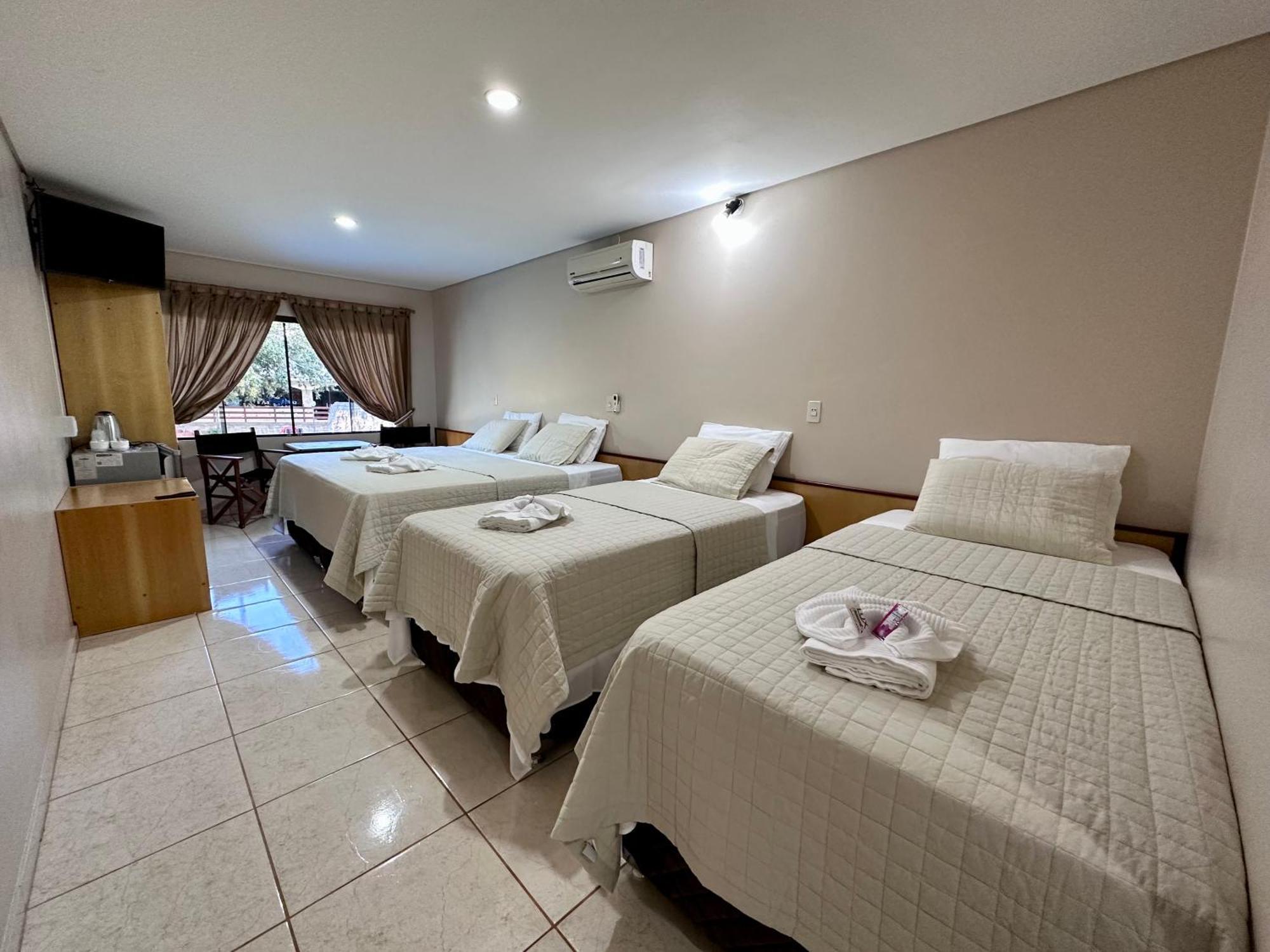 Parque Hotel Manantial Hohenau Екстер'єр фото