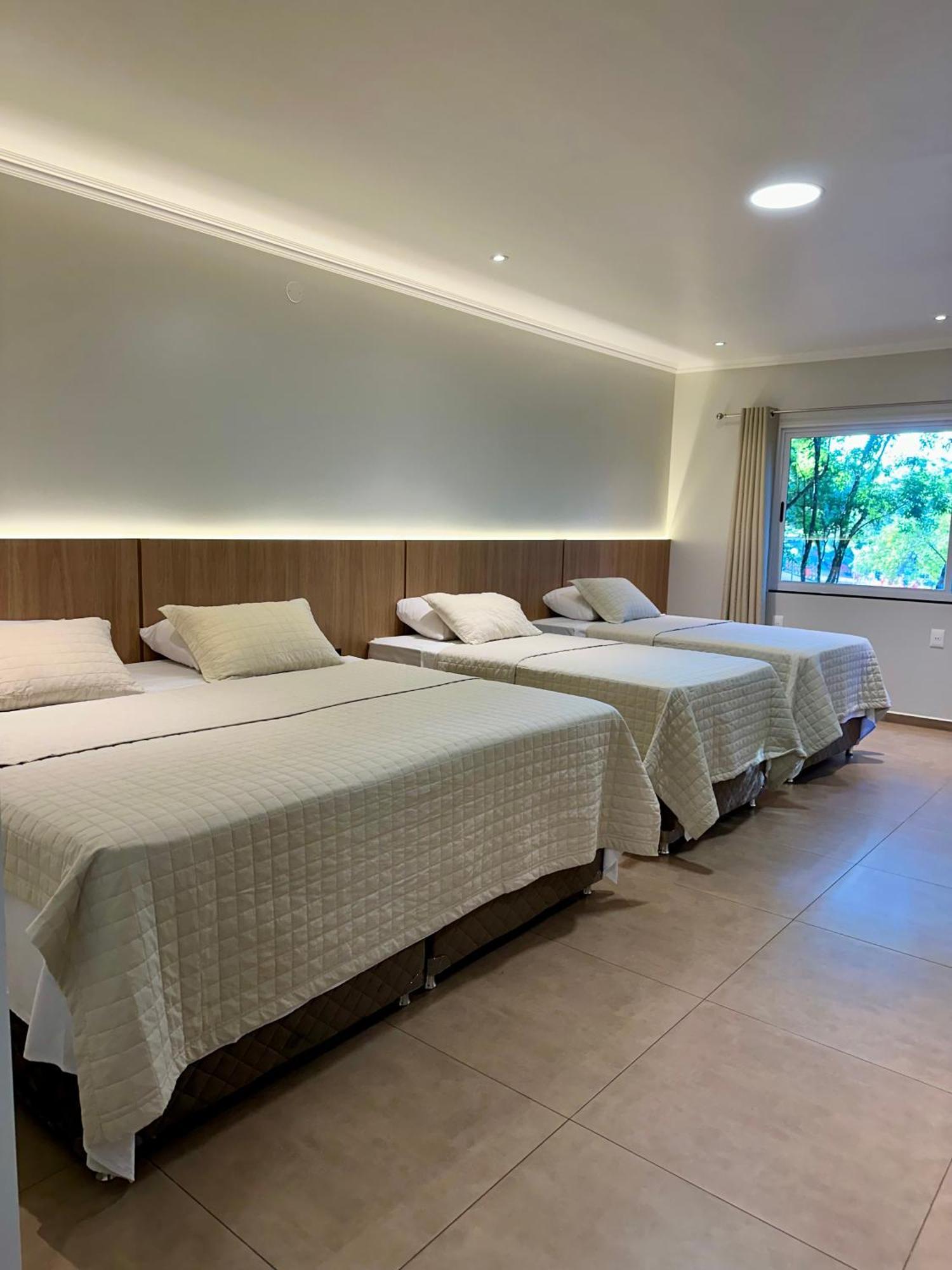 Parque Hotel Manantial Hohenau Екстер'єр фото