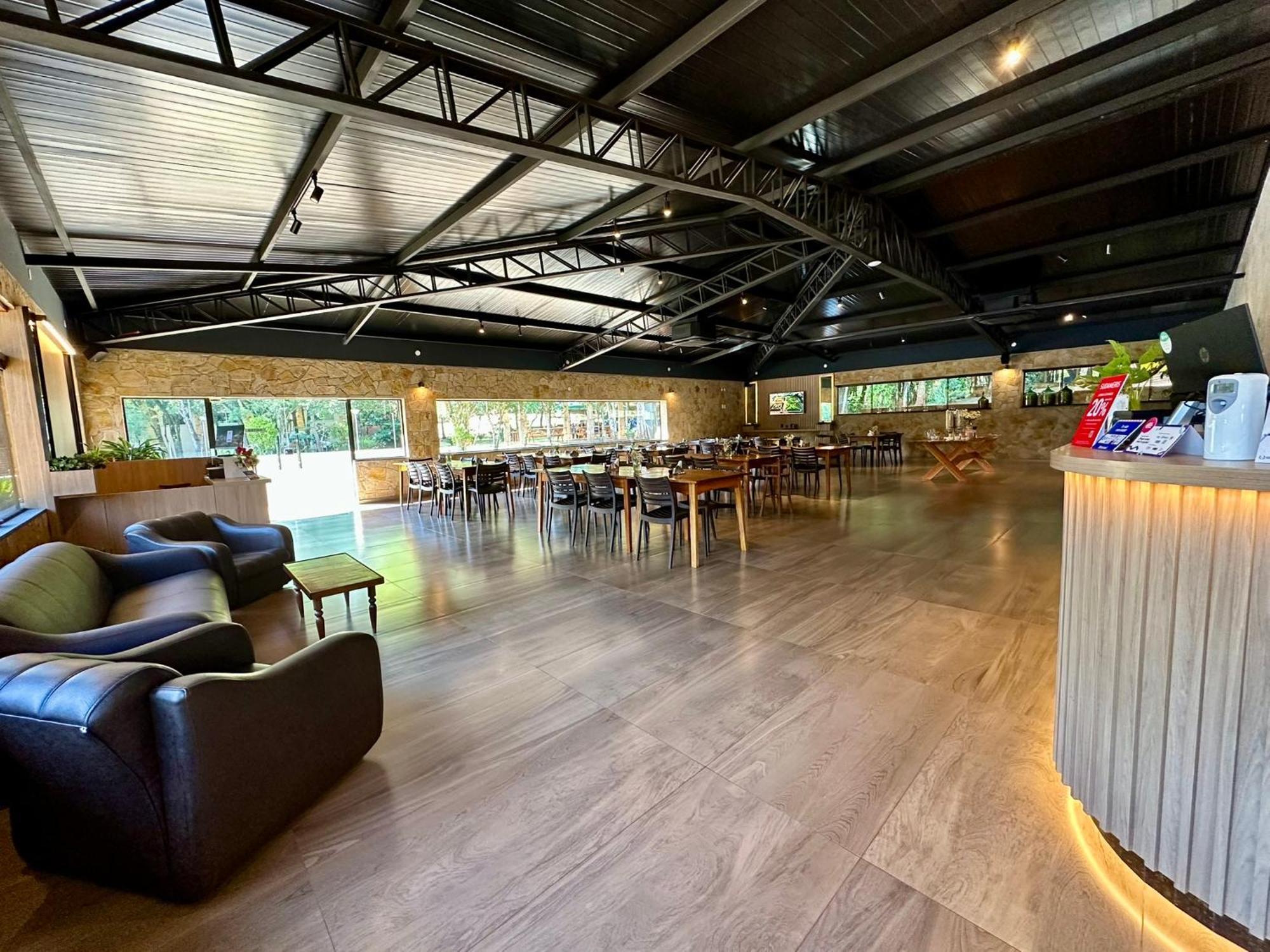 Parque Hotel Manantial Hohenau Екстер'єр фото