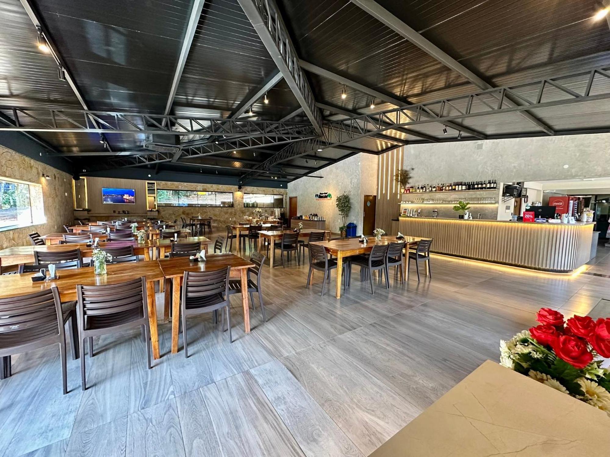 Parque Hotel Manantial Hohenau Екстер'єр фото